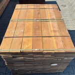 Ca. 308x Guyana Ipé Planken Geschaafd, 25x140mm, lengte 294/65cm, 14/1